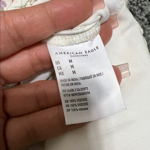 American Eagle Women's Floral Flowy Pants EUC - Picture 4 of 4